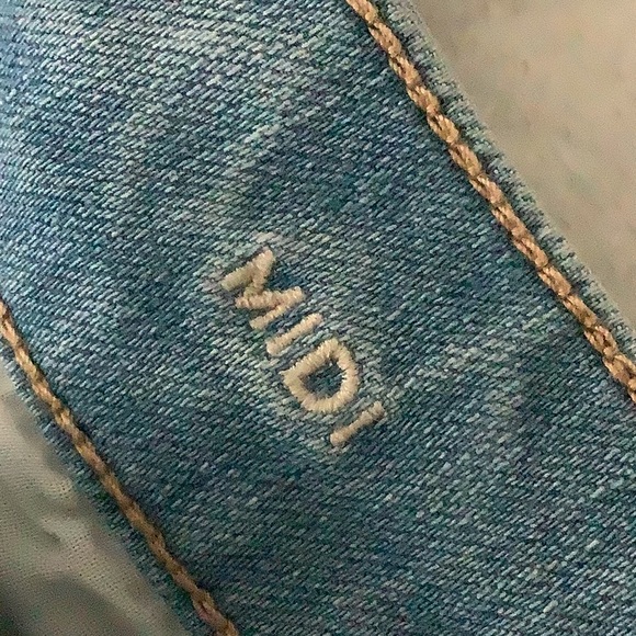 AE MIDI Ripped Light Wash Blue Denim Dream Shorts - Picture 7 of 10